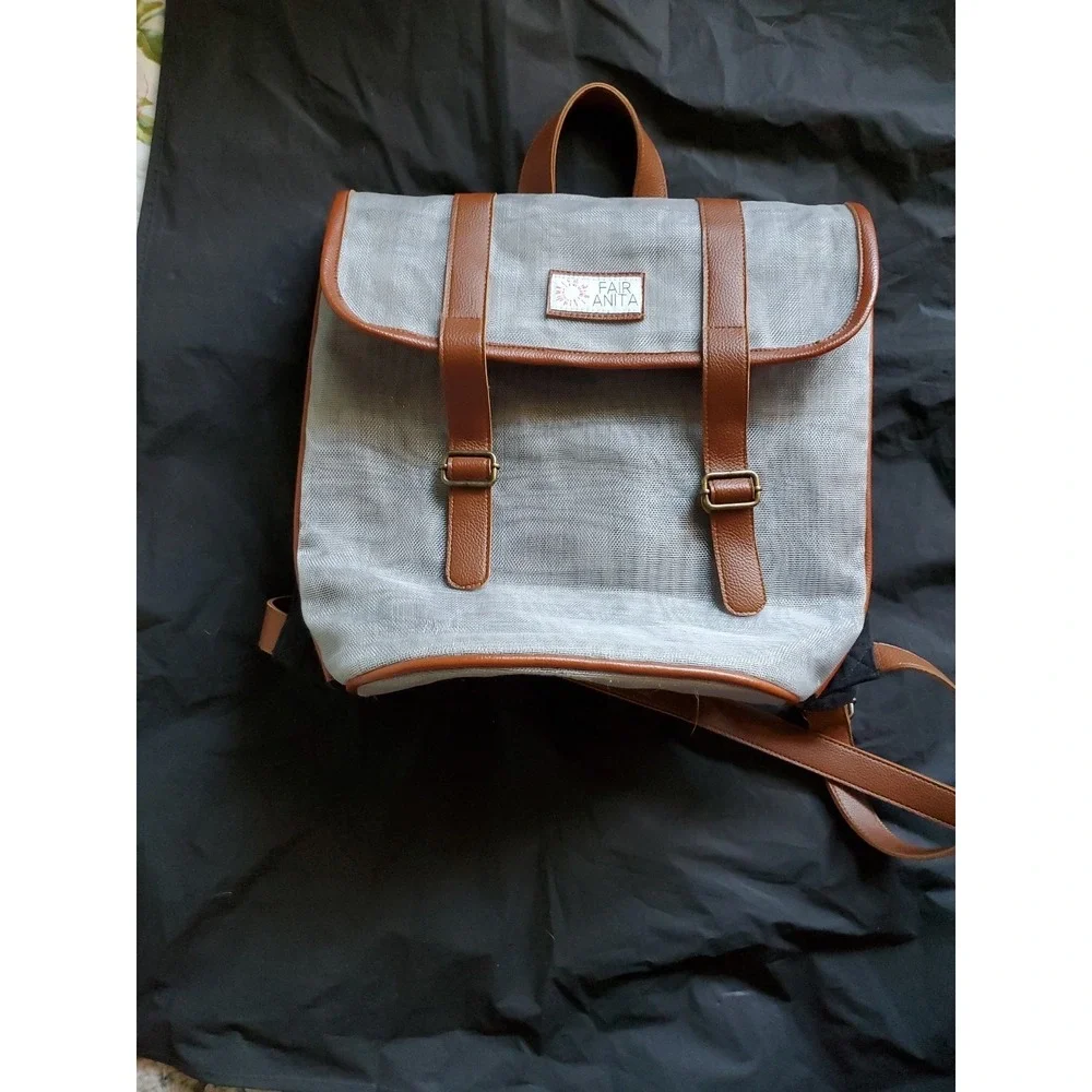 Fair Anita Silver Backpack Adjustable Straps‎